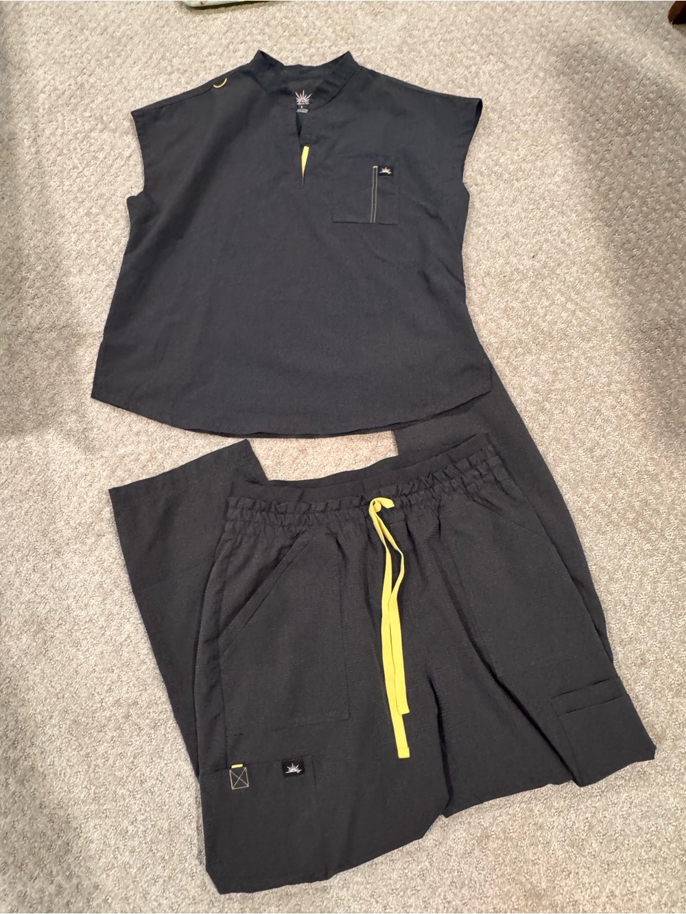 Women's dark grey Koi Solis scrub set